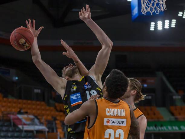 单及球员数 单及球员数