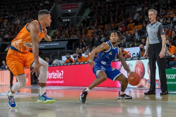 直塞和无球 直塞和无球